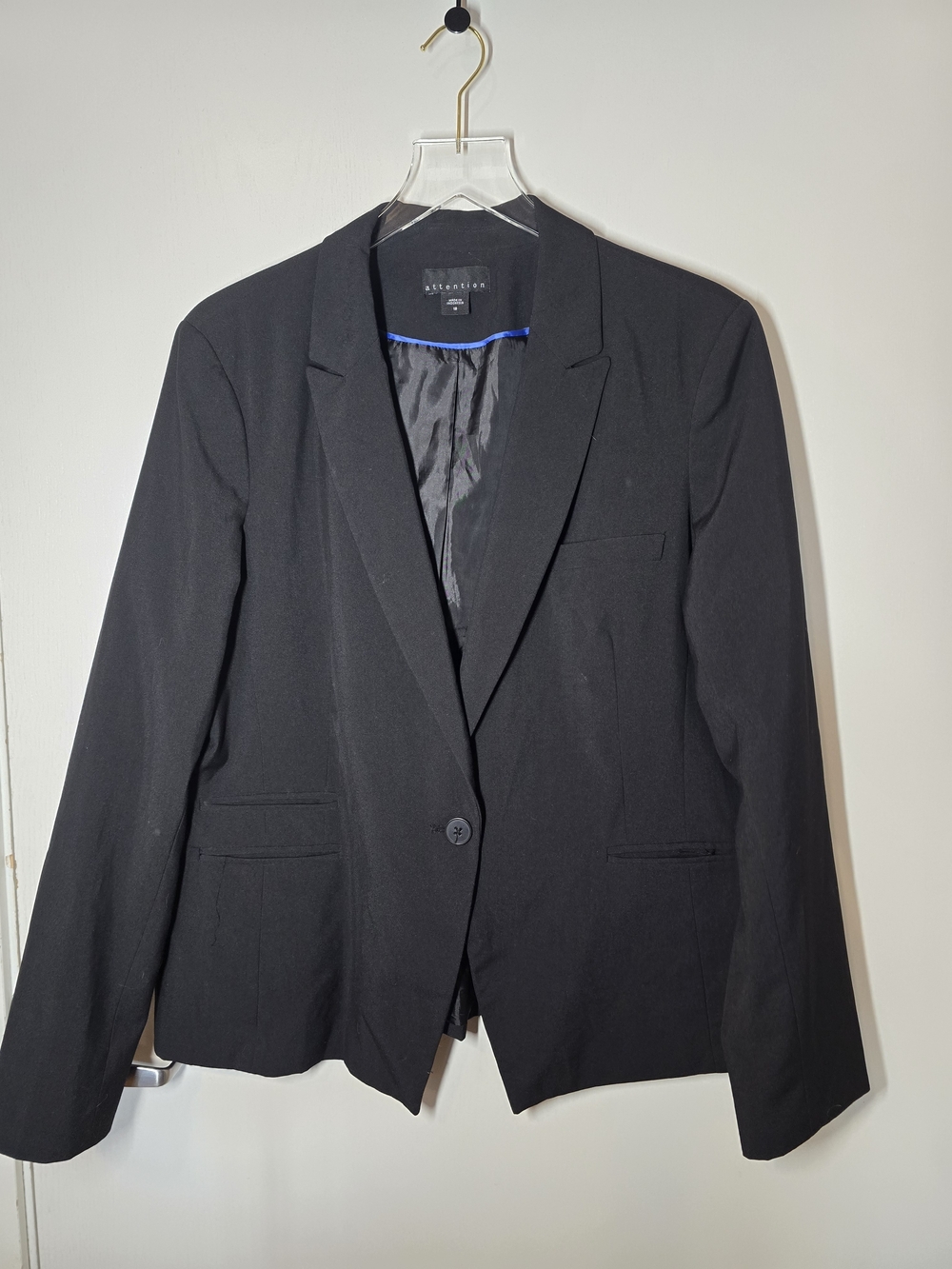 attention Black Single-Button Women's Blazer